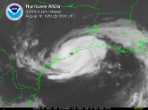 Alicia (cat 3) boven Texas. Bron: Wikipedia