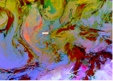 Satellietfoto van Meteosat Second Generation van 7 mei 2010 waarop vulkaanas (zalmkleurig) en saharazand (rose) te zien is (Bron: KNMI/Eumetsat)