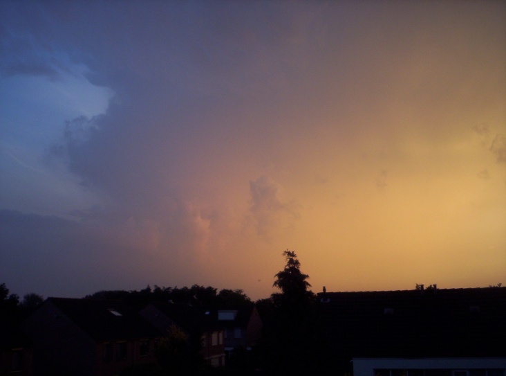 onweer_en_wolken_van_29_juli_2005_010.jpg