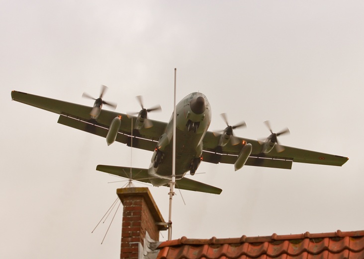 CH_07_Hercules_C_130H_15_Wing_BAF_628__22_10_2010.jpg