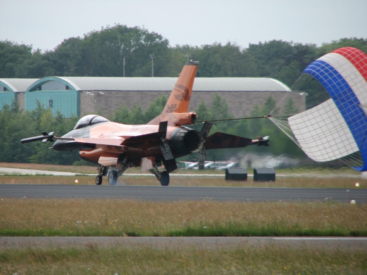 17_Nederlandse_F_16_3.JPG