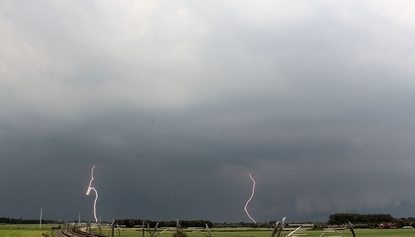 onweer28juni.jpg