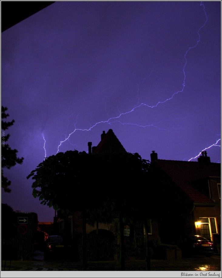 Bliksem_in_Oost_Souburg.jpg