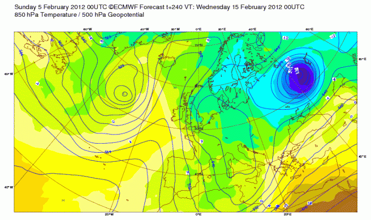 Geopotential3250032hPa32and32Temperature32at3285032hPa_Europe_240.gif