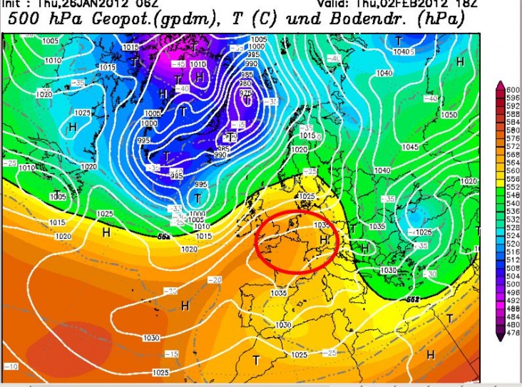 hoog_boven_europa_na_verschuiving_300hPa.jpg