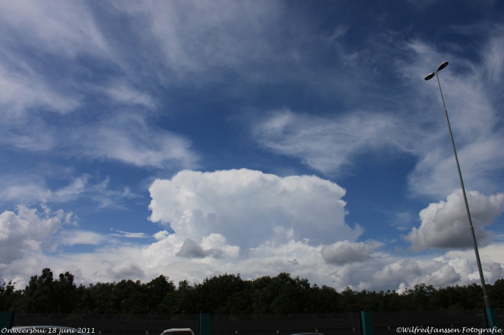 small_wolkentop_rijnbrug_2.JPG