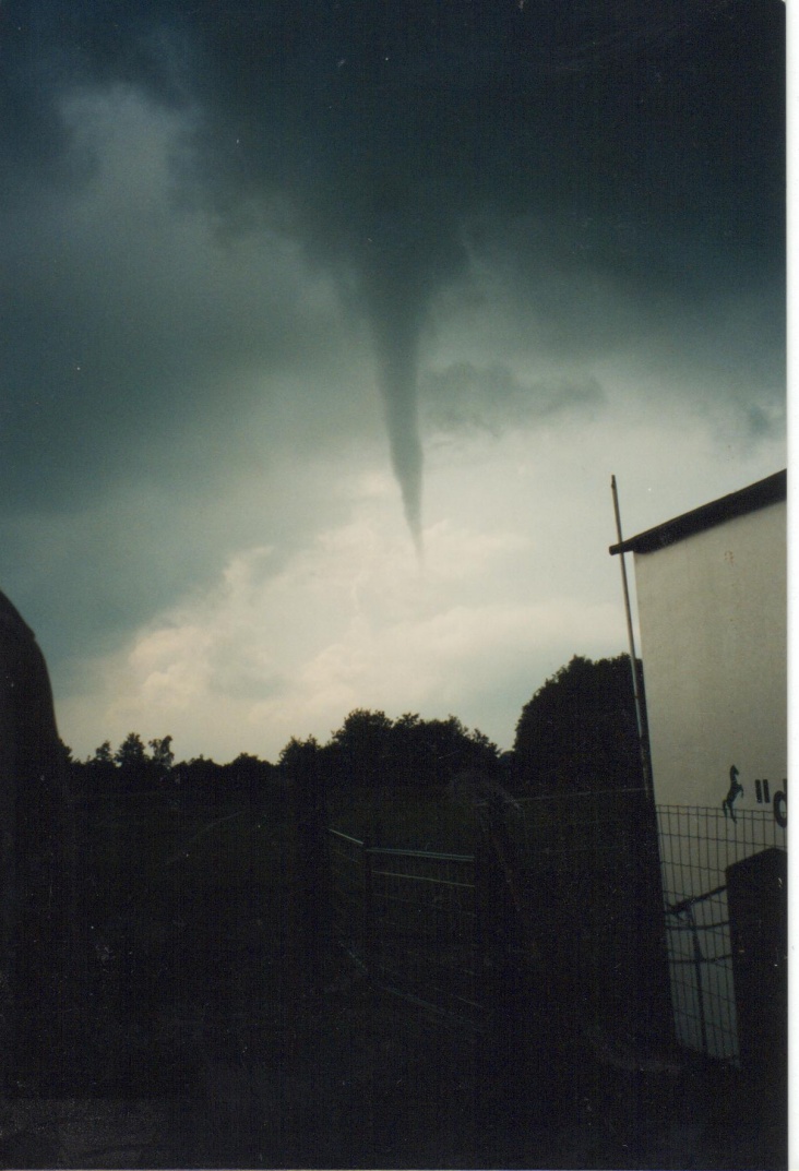 Tornado1.jpg