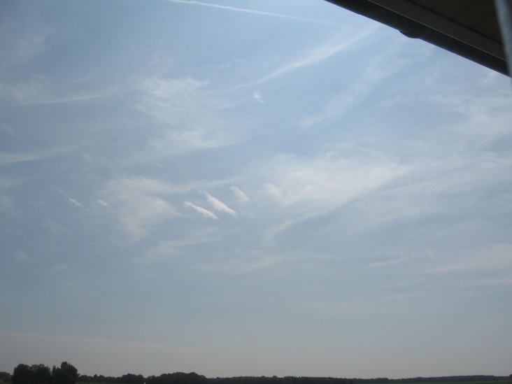 cirrus_1_bovensmilde_001.JPG