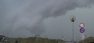 Zware onweersbuien komen vanaf zee, IJmuiden 2015